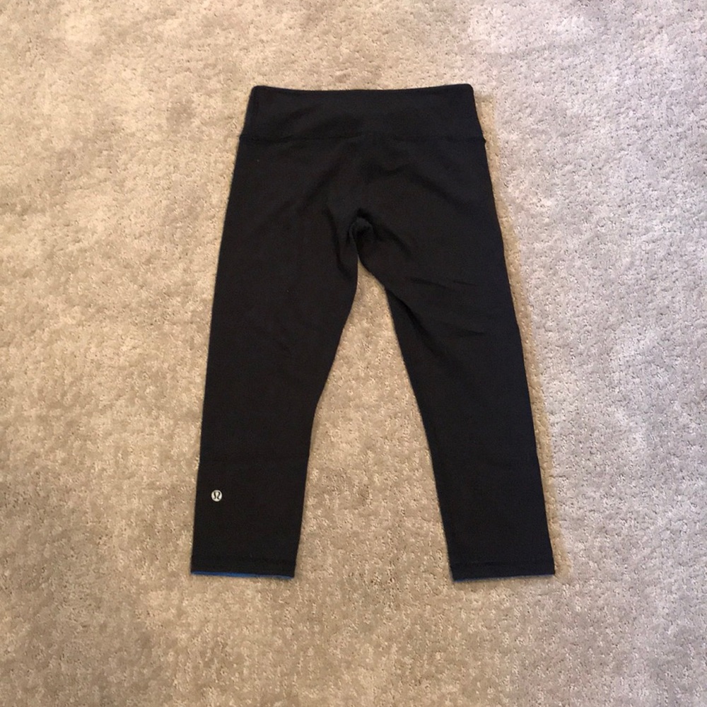 Lululemon wonder under reversible crops